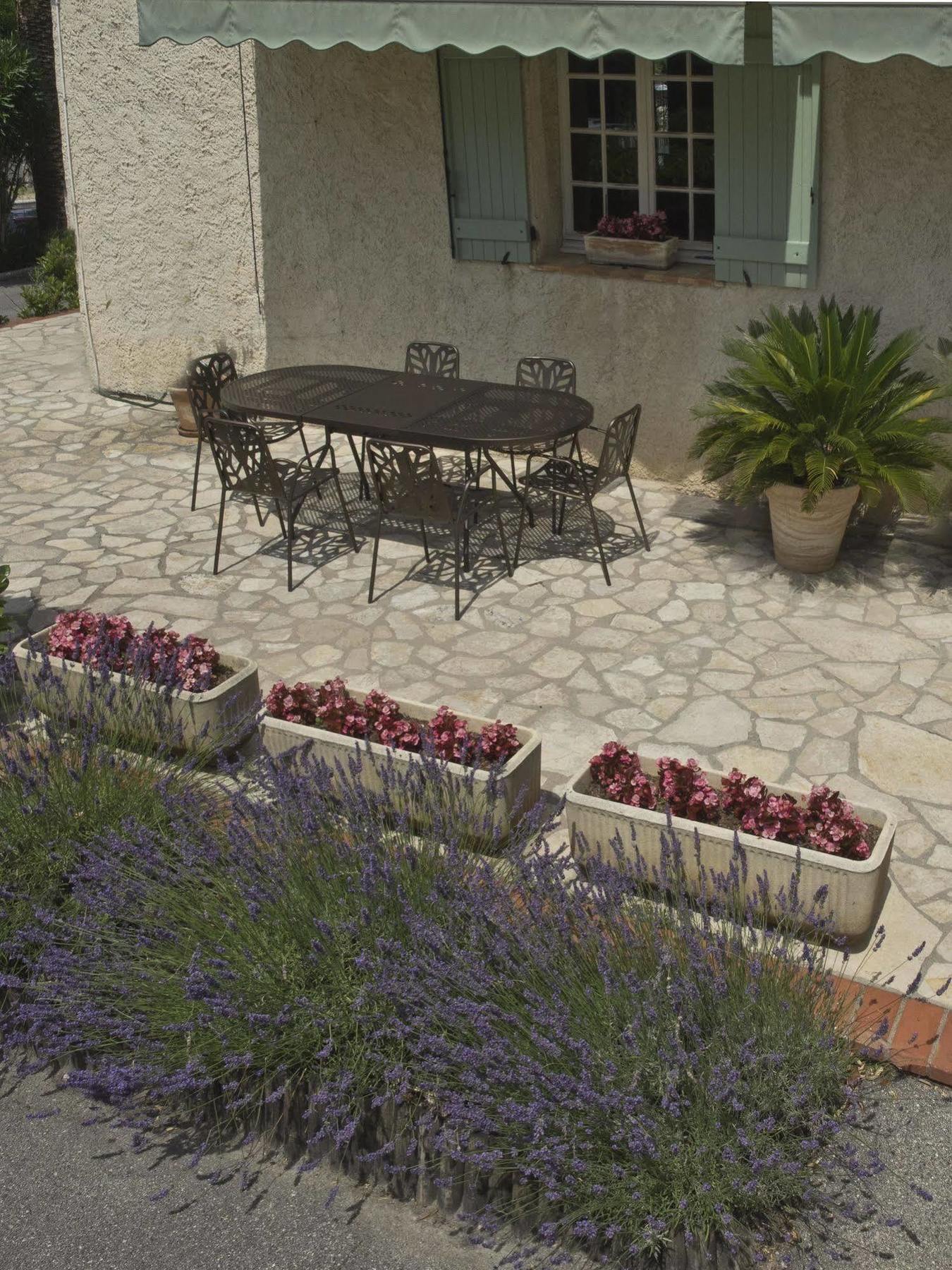 Hotel Les Oliviers Fayence Exterior photo